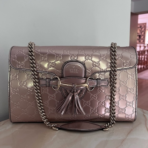Gucci Handbags - Gucci
Emily Chain 295402 Gg Shine